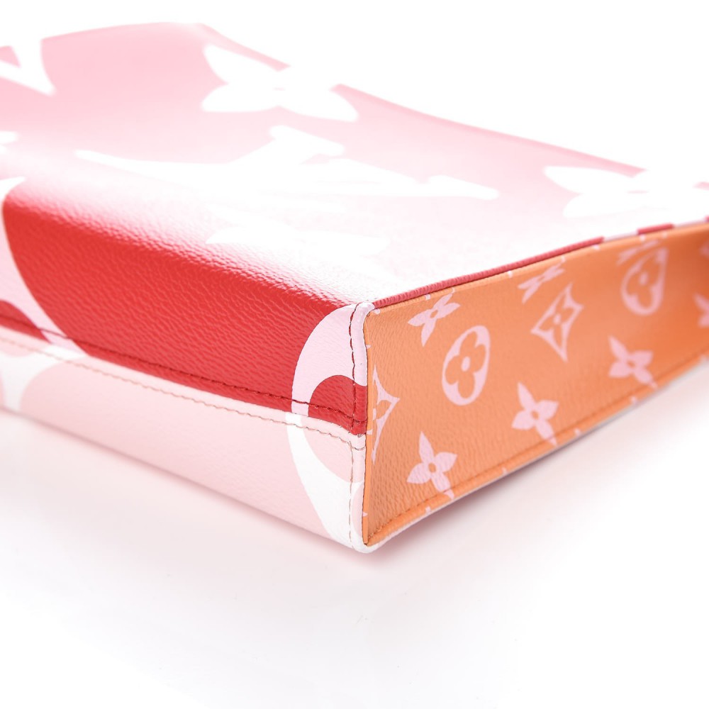 Louis Vuitton M67692 Monogram Giant Toiletry Pouch 26 Rouge Louis Vuitton M67692 Monogram Giant Toiletry Pouch 26 Rouge