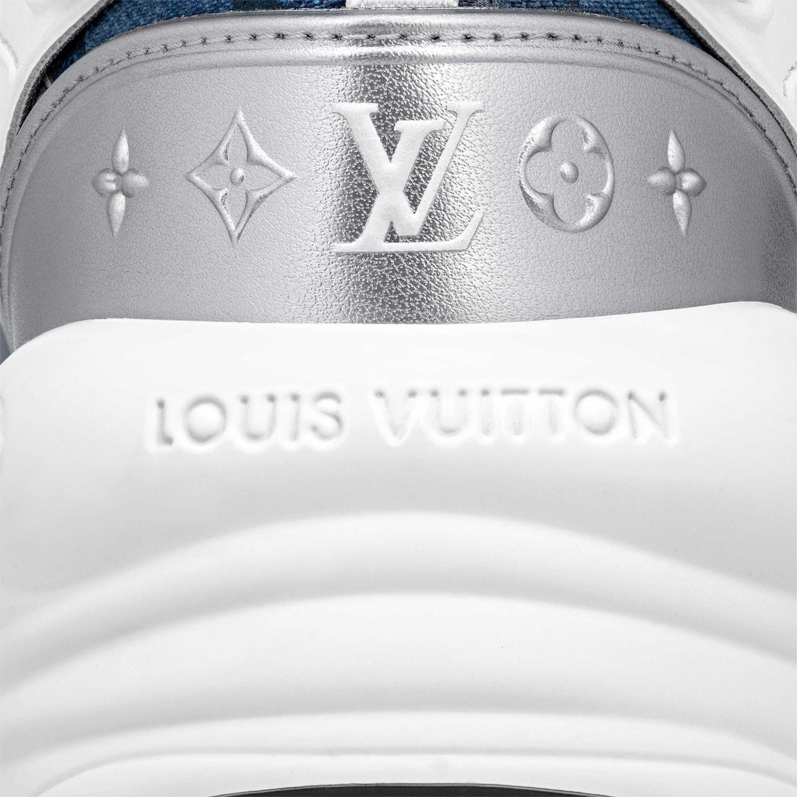 Louis Vuitton LV Run 55 Sneaker Monogram denim Blue 1ABHQR Louis Vuitton LV Run 55 Sneaker Monogram denim Blue 1ABHQR
