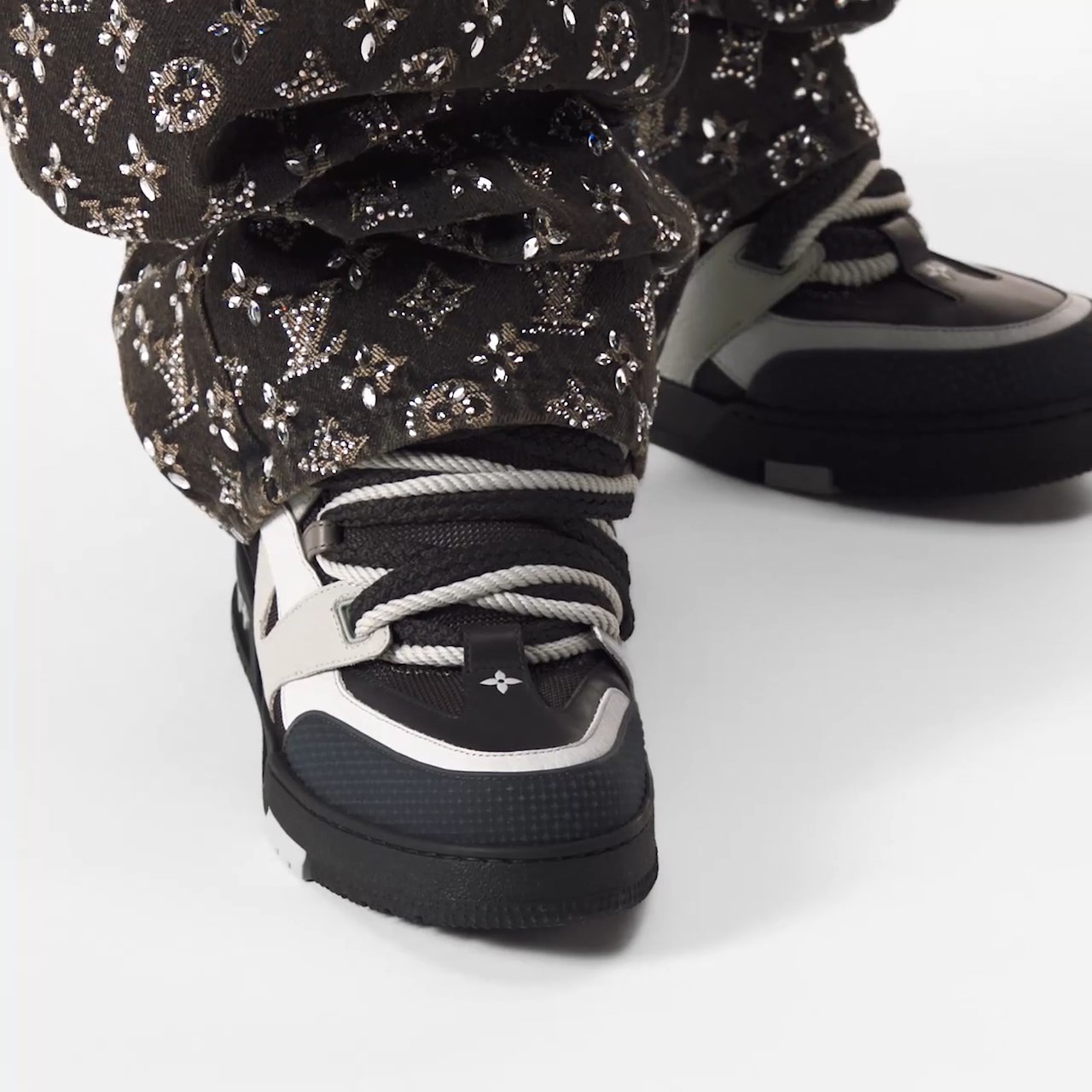 Louis Vuitton LV Skate Sneaker Anthracite Grey 1ABZ41 Louis Vuitton LV Skate Sneaker Anthracite Grey 1ABZ41