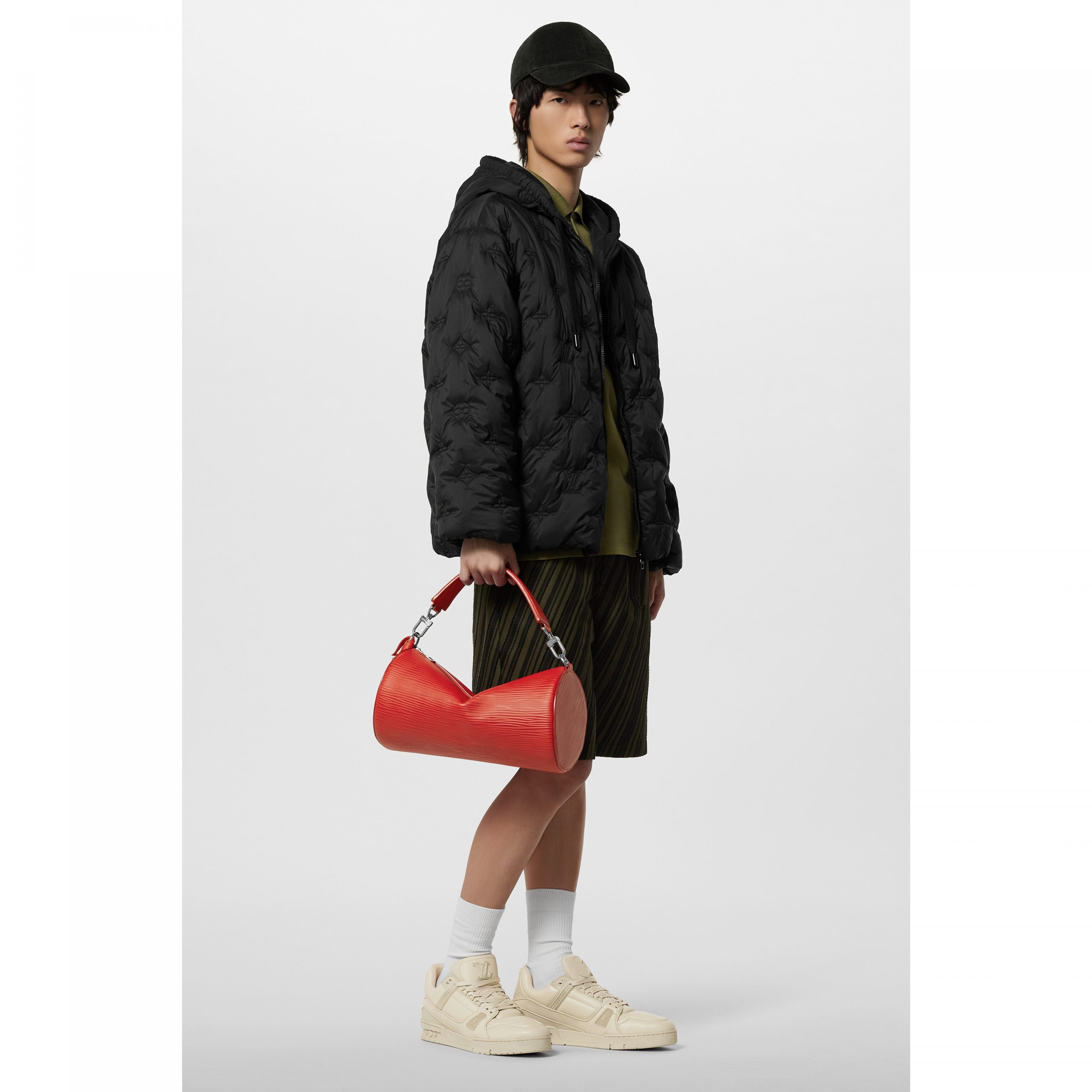 Louis Vuitton LV Trainer Sneaker Calf leather Beige 1AC5BR Louis Vuitton LV Trainer Sneaker Calf leather Beige 1AC5BR