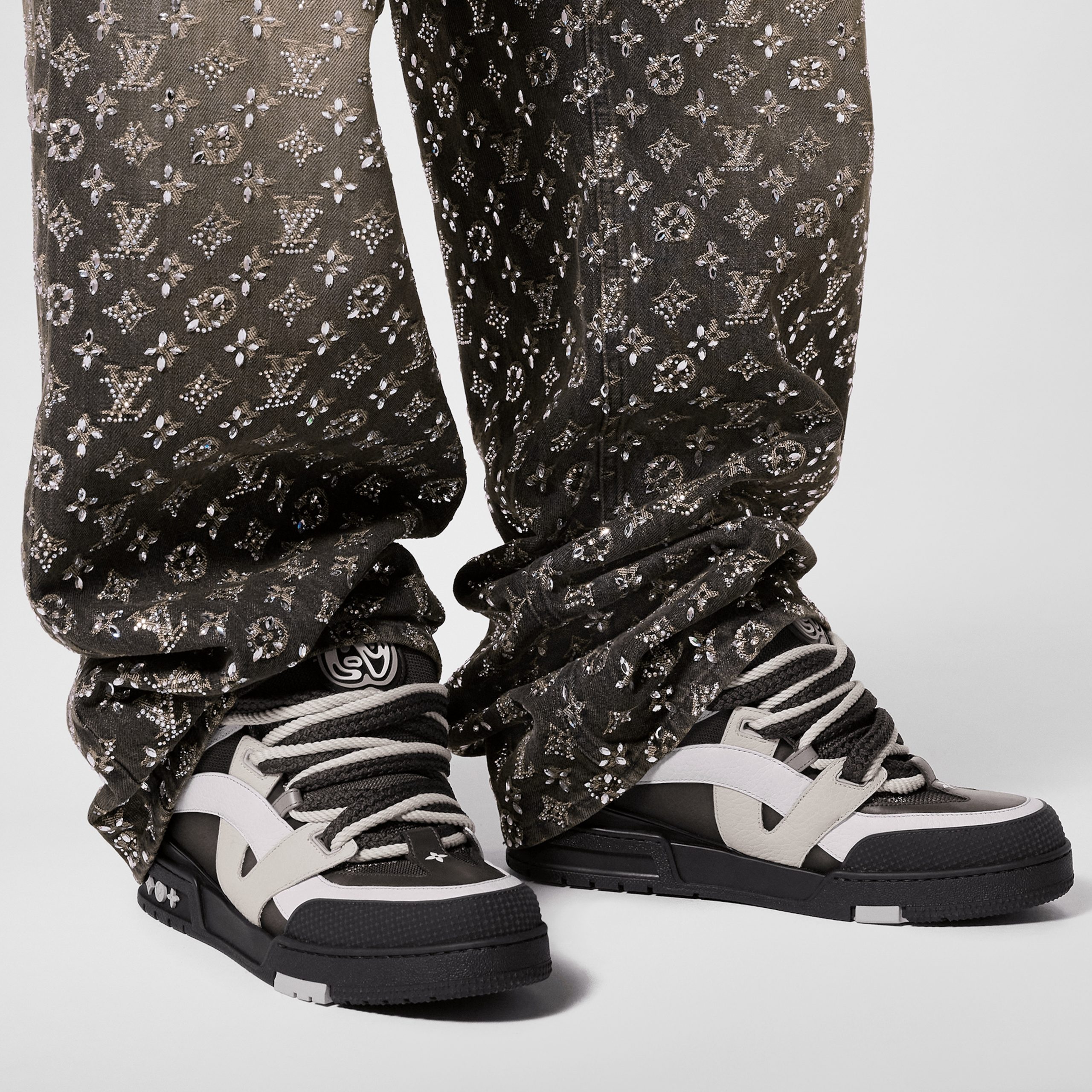 Louis Vuitton LV Skate Sneaker Monogram Flowers Anthracite Grey 1ABZ4D Louis Vuitton LV Skate Sneaker Monogram Flowers Anthracite Grey 1ABZ4D