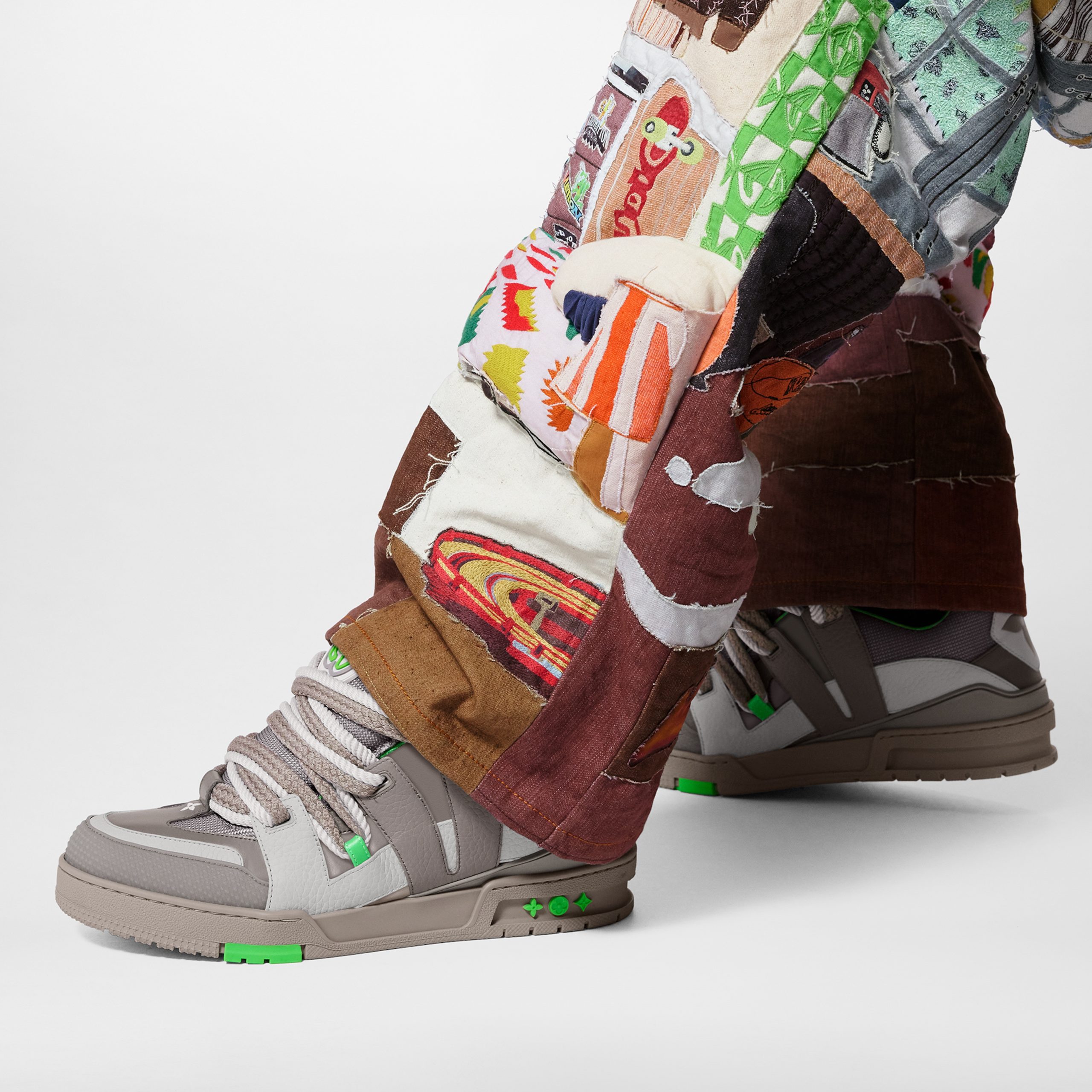 Louis Vuitton LV Skate Sneaker Monogram Flowers Grey 1ABZ4R Louis Vuitton LV Skate Sneaker Monogram Flowers Grey 1ABZ4R