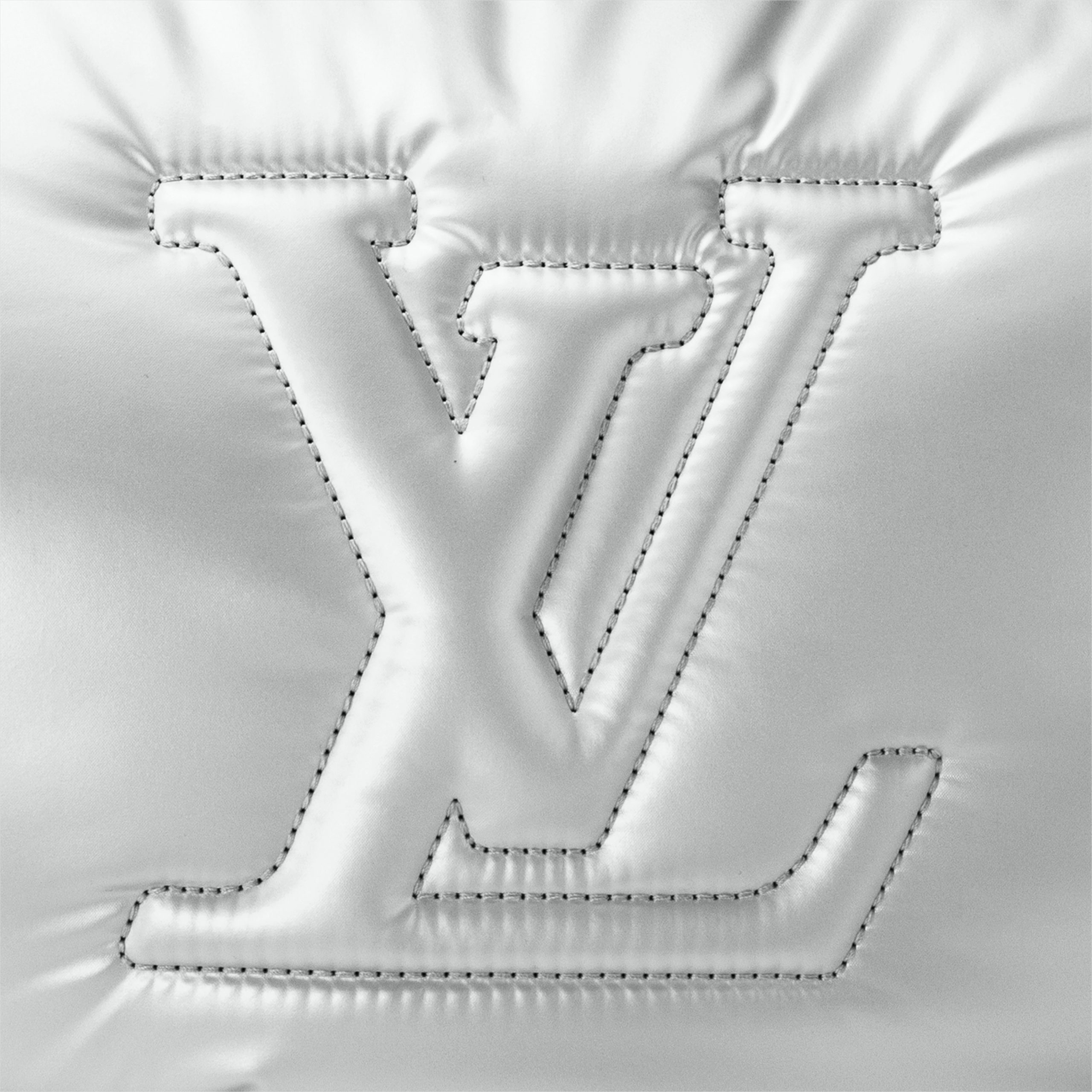 Louis Vuitton Pillow Maxi Bumbag M20971 Silver Louis Vuitton Pillow Maxi Bumbag M20971 Silver
