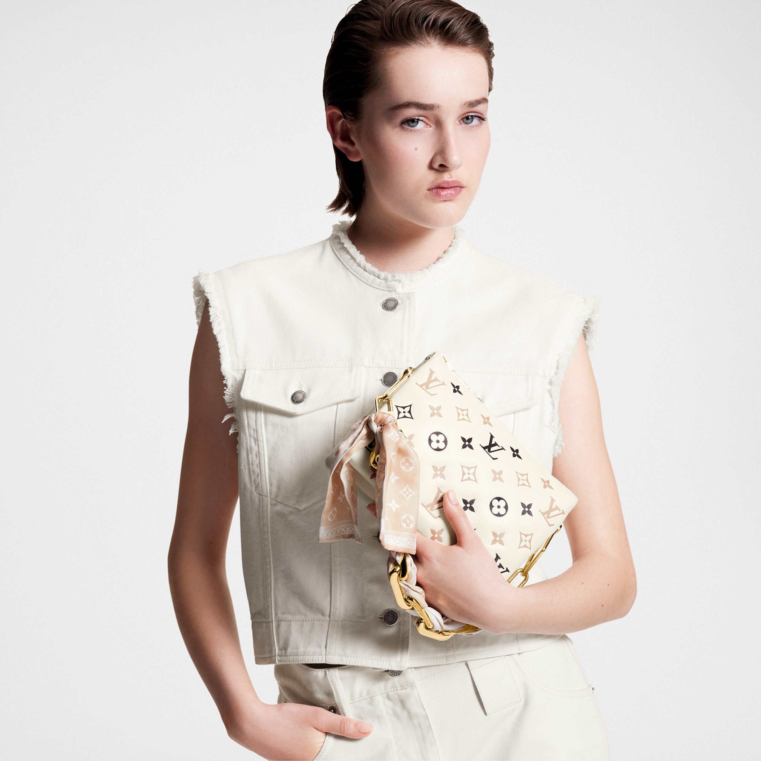 Louis Vuitton M22954 Coussin BB Bag Beige Louis Vuitton M22954 Coussin BB Bag Beige