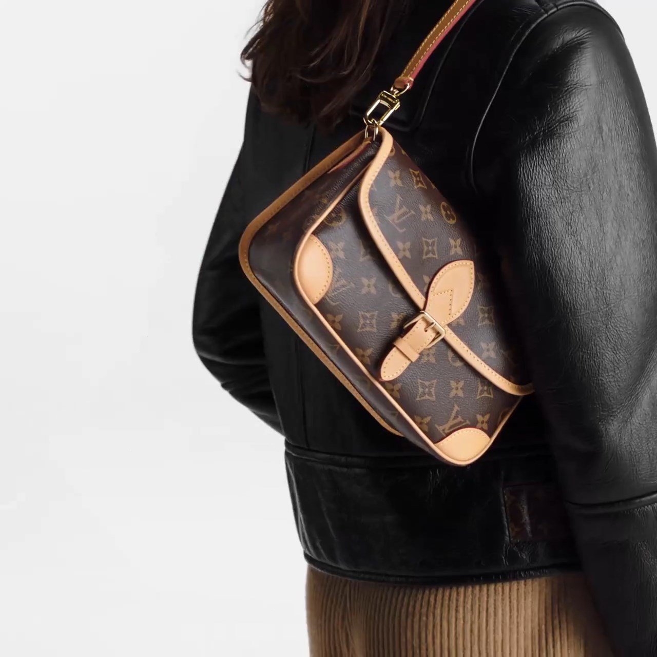 Louis Vuitton M46049 Diane Fuchsia Louis Vuitton M46049 Diane Fuchsia