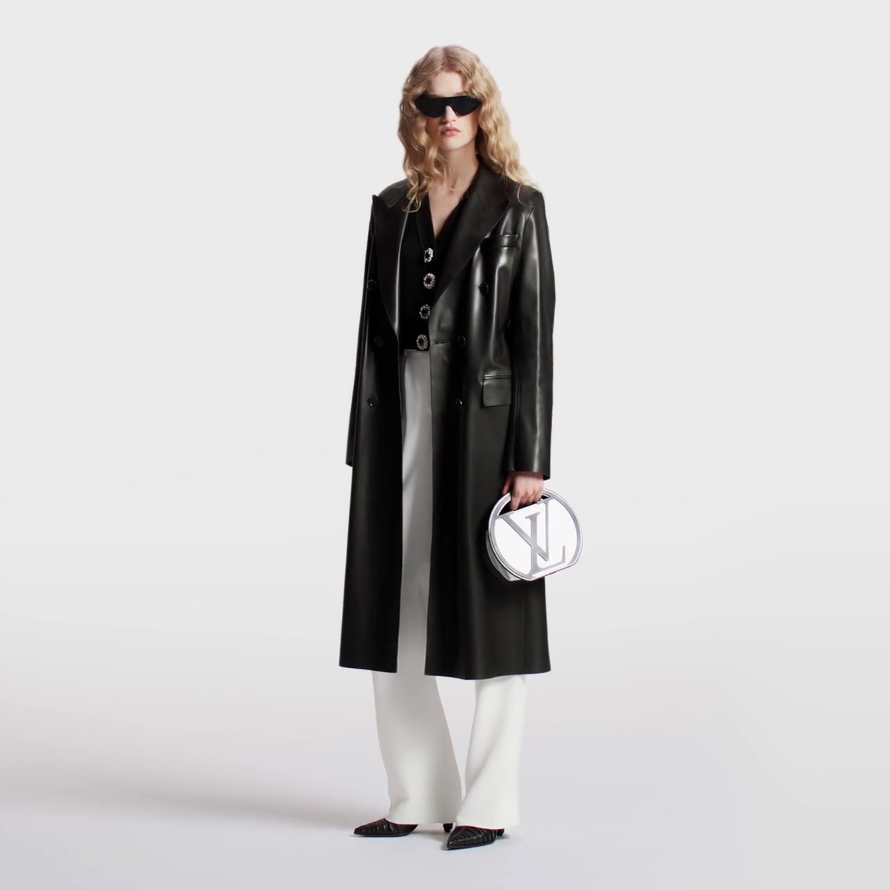 Louis Vuitton M25109 Around Me PM White/Black Louis Vuitton M25109 Around Me PM White/Black