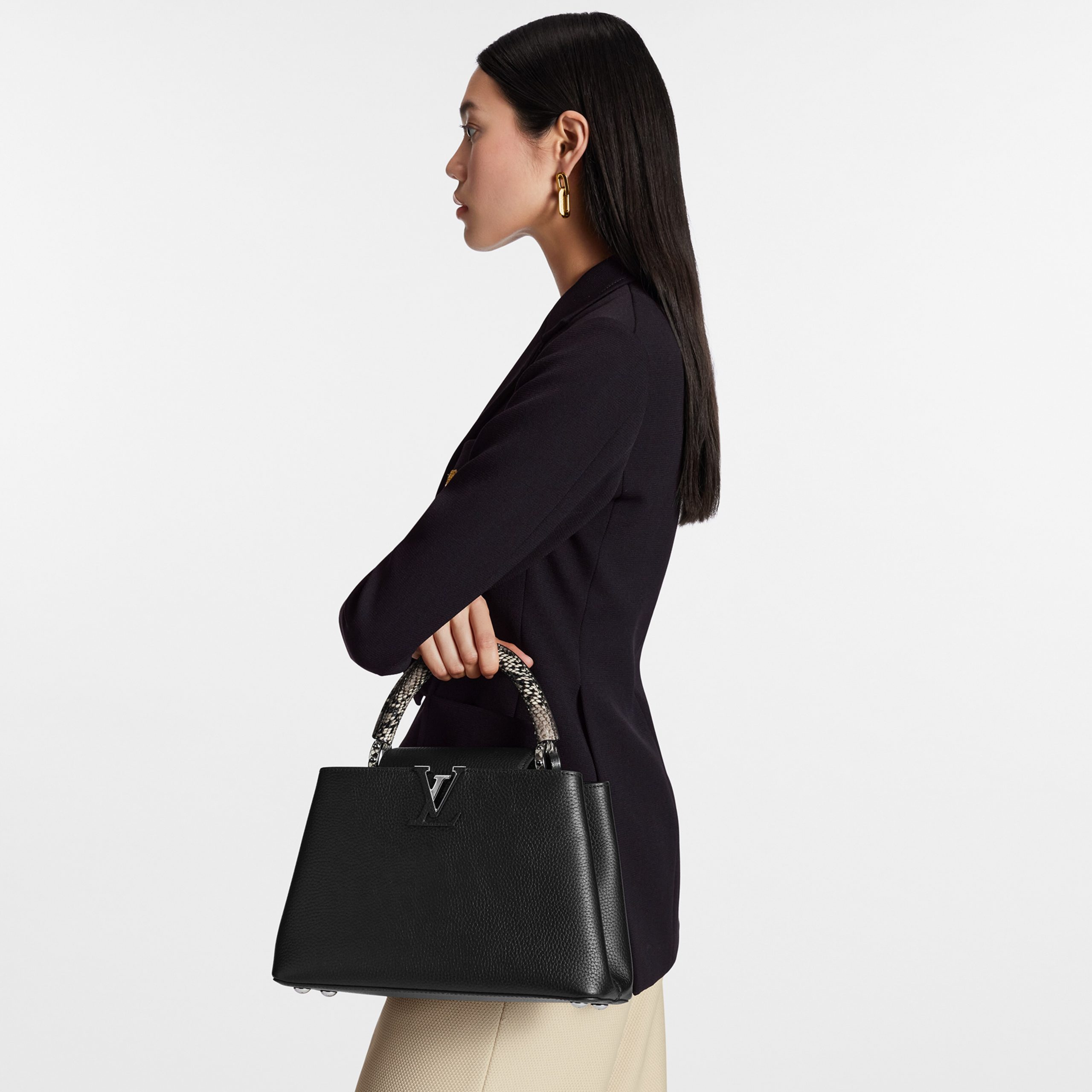 Louis Vuitton Capucines MM Black N92800 Louis Vuitton Capucines MM Black N92800