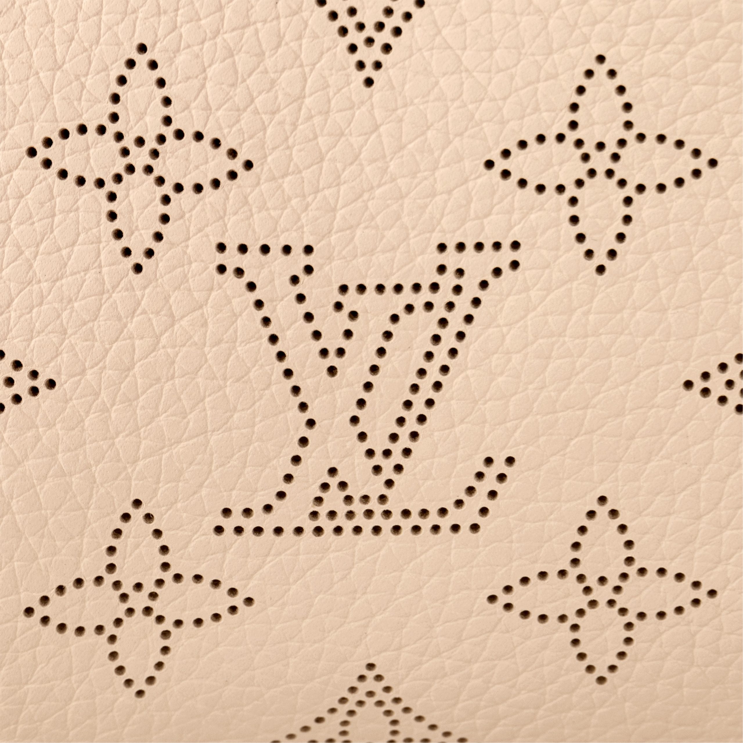Louis Vuitton M24114 Hand It All PM Crème Beige Louis Vuitton M24114 Hand It All PM Crème Beige