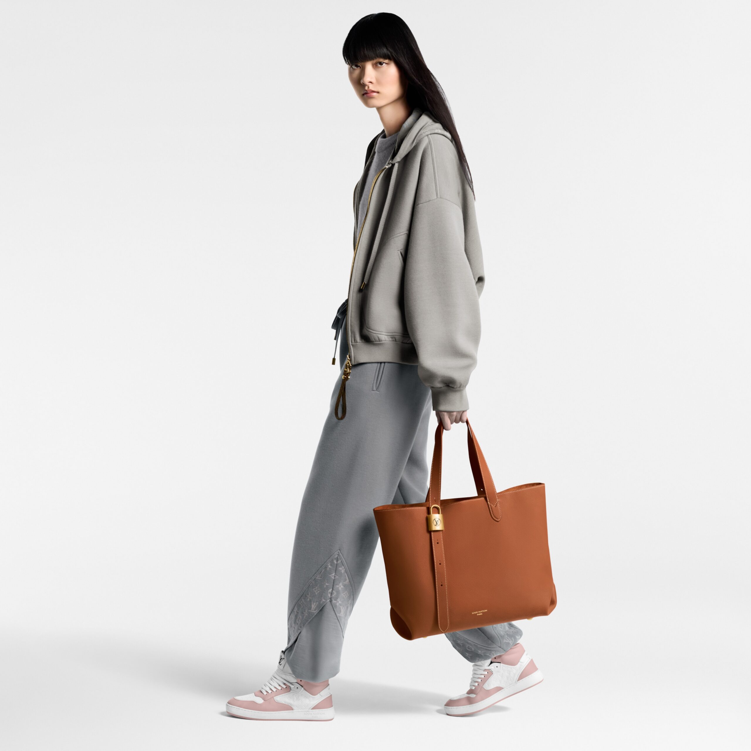 Louis Vuitton M25342 Low Key Cabas MM Cognac Brown Louis Vuitton M25342 Low Key Cabas MM Cognac Brown