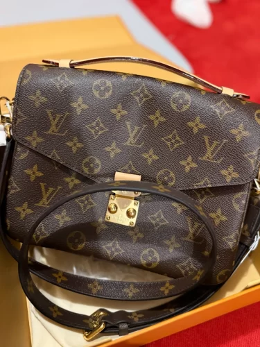 Outlet Louis Vuitton M46396 LV x YK Side Trunk On Sale - Louis